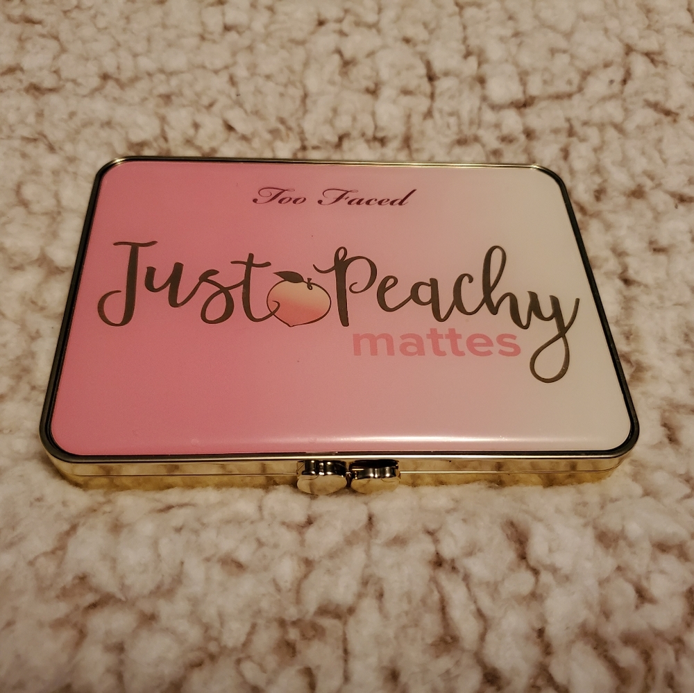❤️SALE❤️ Too Faced Peachy Mattes